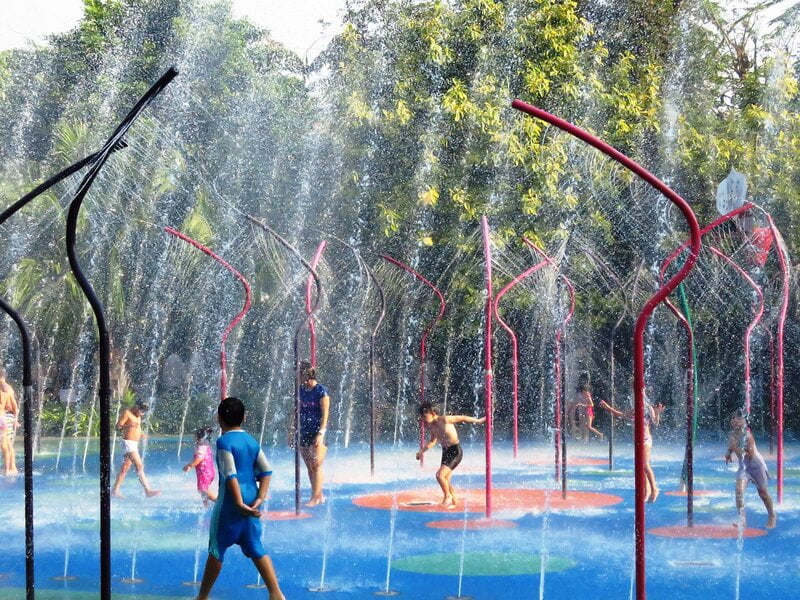 water-play-gardens-by-the-bay-singapore-for-families