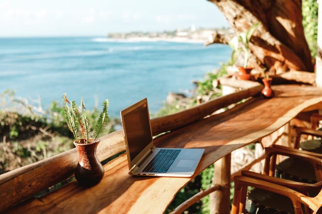 10 Best laptops for Digital Nomads