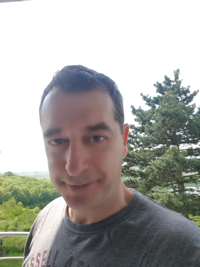 Profile photo of Robert