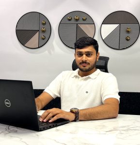 Yash-Dhameliya