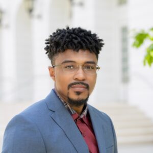 Profile photo of Ian