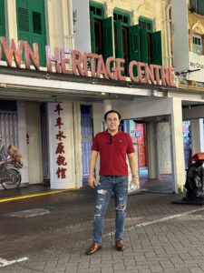 Profile photo of Tue